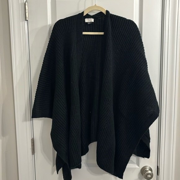 Cable Knit Sweater Cardigan/Kimono - Picture 2 of 5